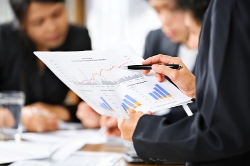 Our hosted QuickBooks packages include bookkeeping, bill payment, customized reporting, and payroll services as well as QuickBooks training.